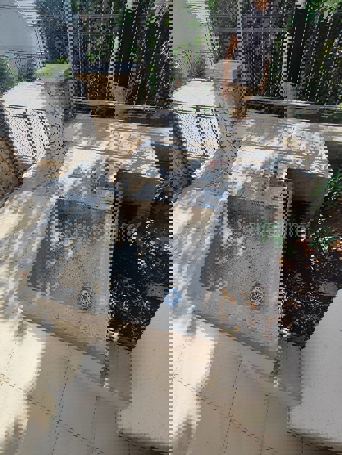 Trogir, appartamento con due camere da letto e posto auto, in vendita