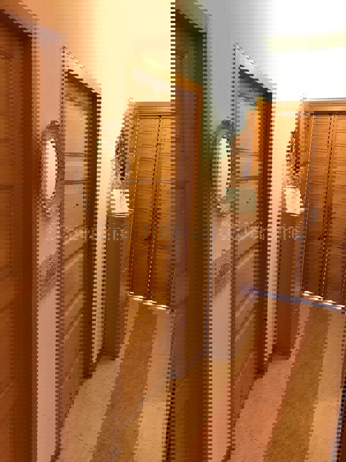 Brač, Milna, casa di 200 m2 con giardino, a 20 m dal mare