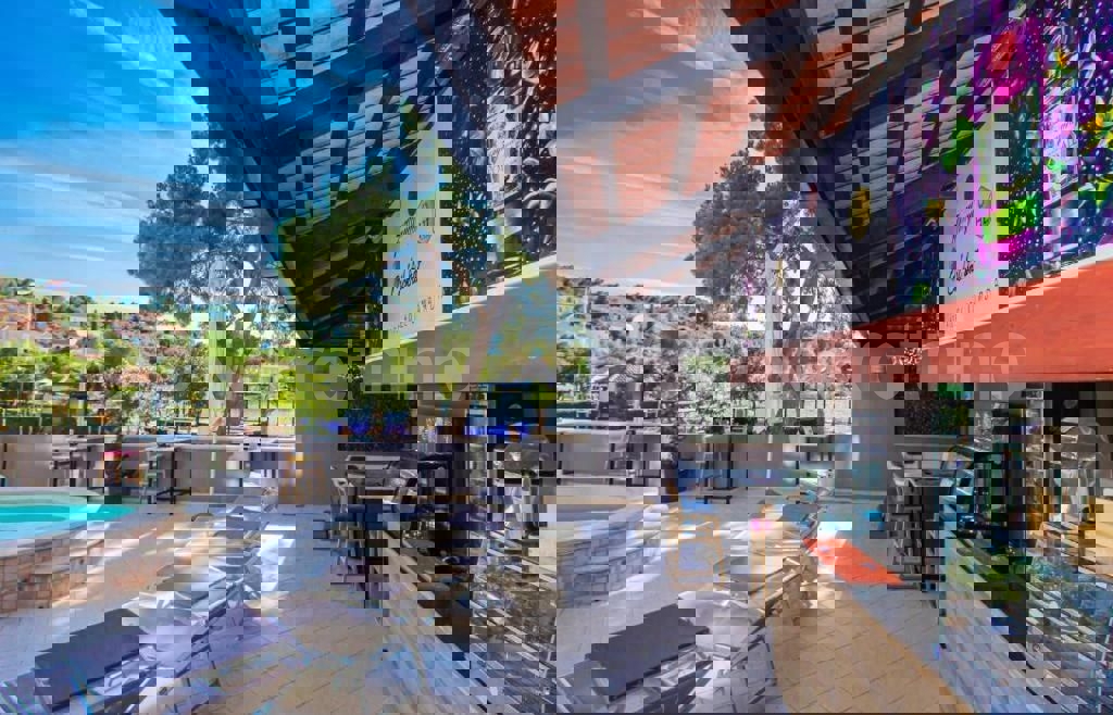 Korcula, Lombarda, hotel, in vendita