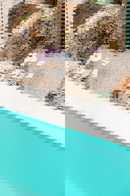 Brač, Gornji Humac, lussuosa casa in pietra, in vendita