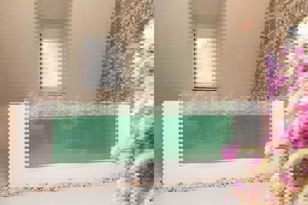 Brač, Gornji Humac, lussuosa casa in pietra, in vendita