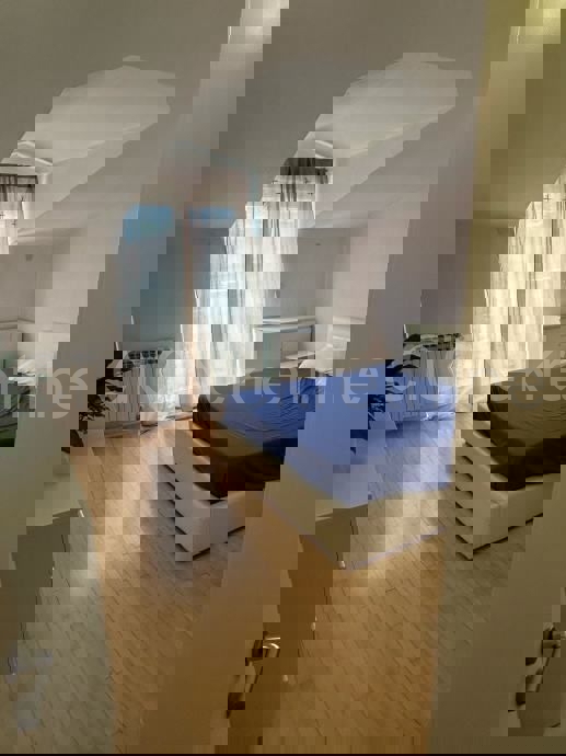 Spalato, Brda, appartamento con tre camere da letto, in vendita