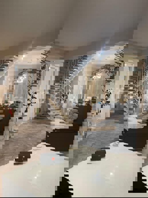 Spalato, Brda, appartamento con tre camere da letto, in vendita