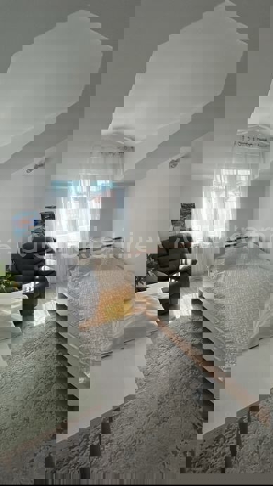 Spalato, Brda, appartamento con tre camere da letto, in vendita