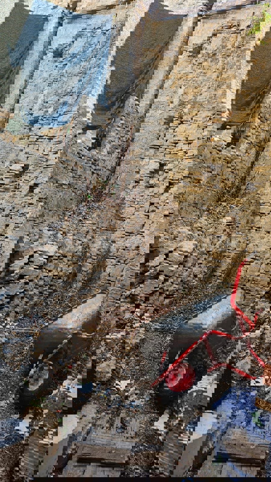 Kaštel Sućurac, vecchia casa in pietra da ristrutturare, in vendita