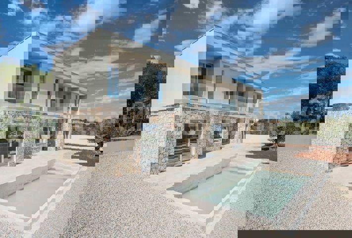 Solta, Nečujam, villa 1a fila al mare