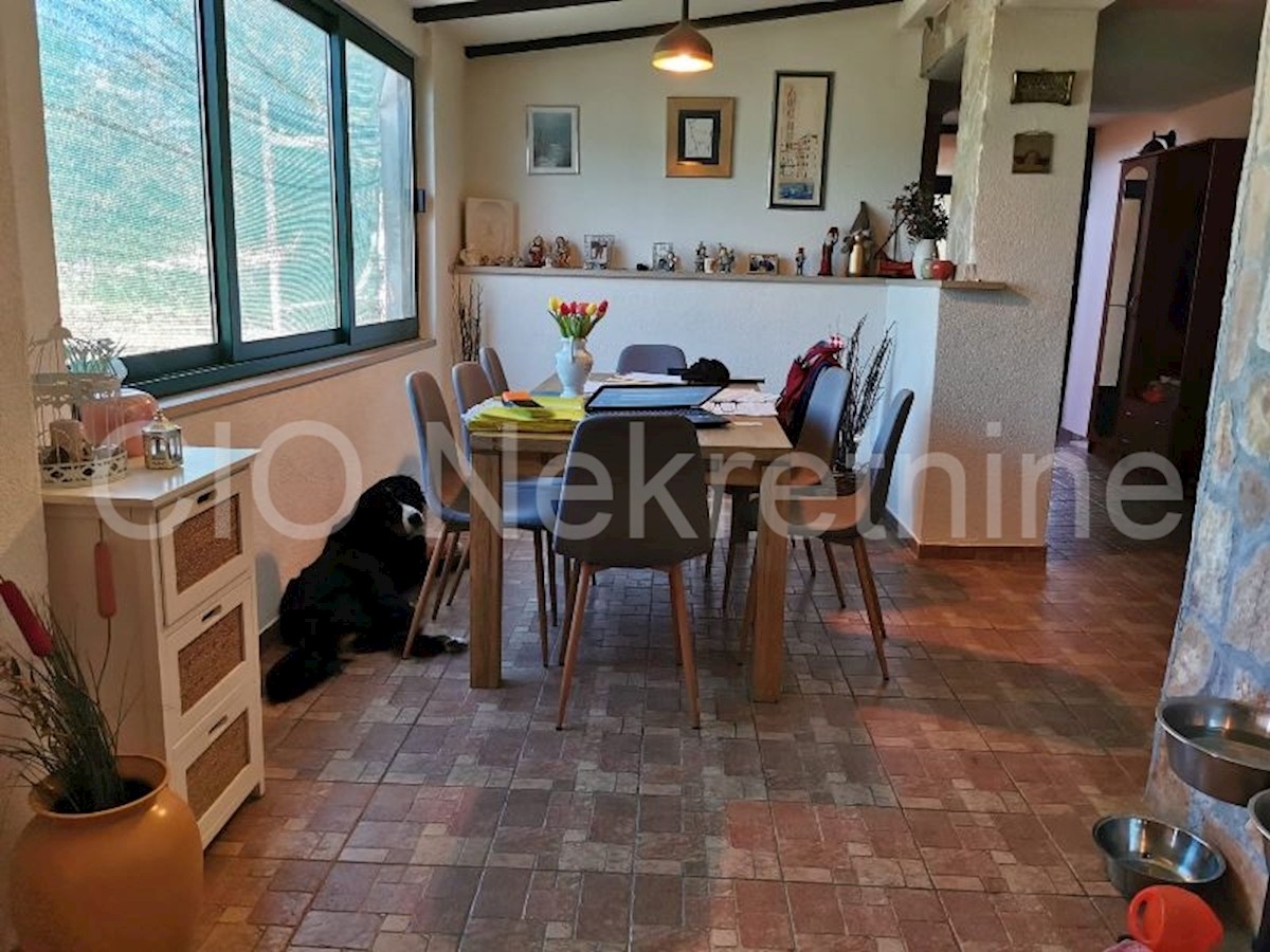 Brac, Donji Humac, casa di famiglia e ranch, in vendita