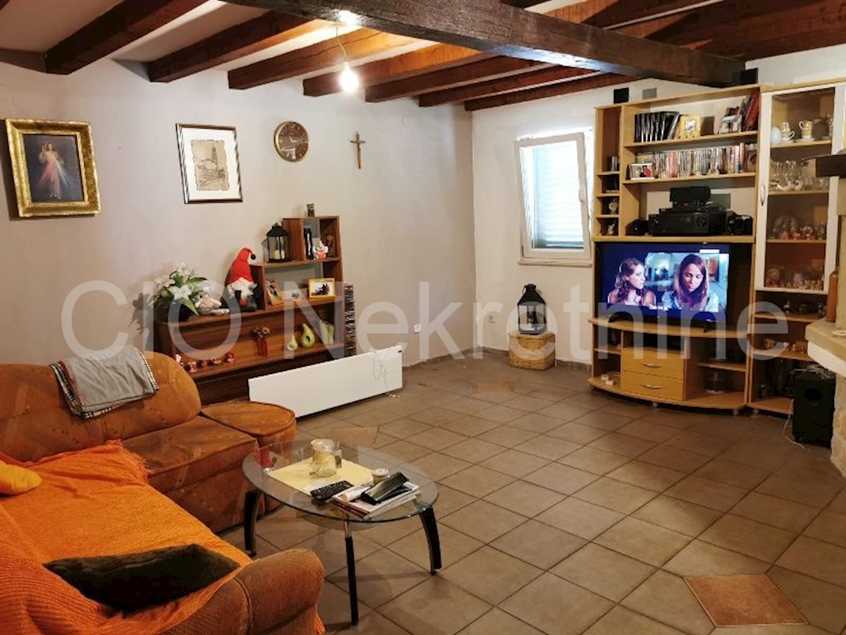 Brac, Donji Humac, casa di famiglia e ranch, in vendita