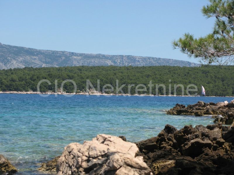 Hvar, Stari Grad, building land