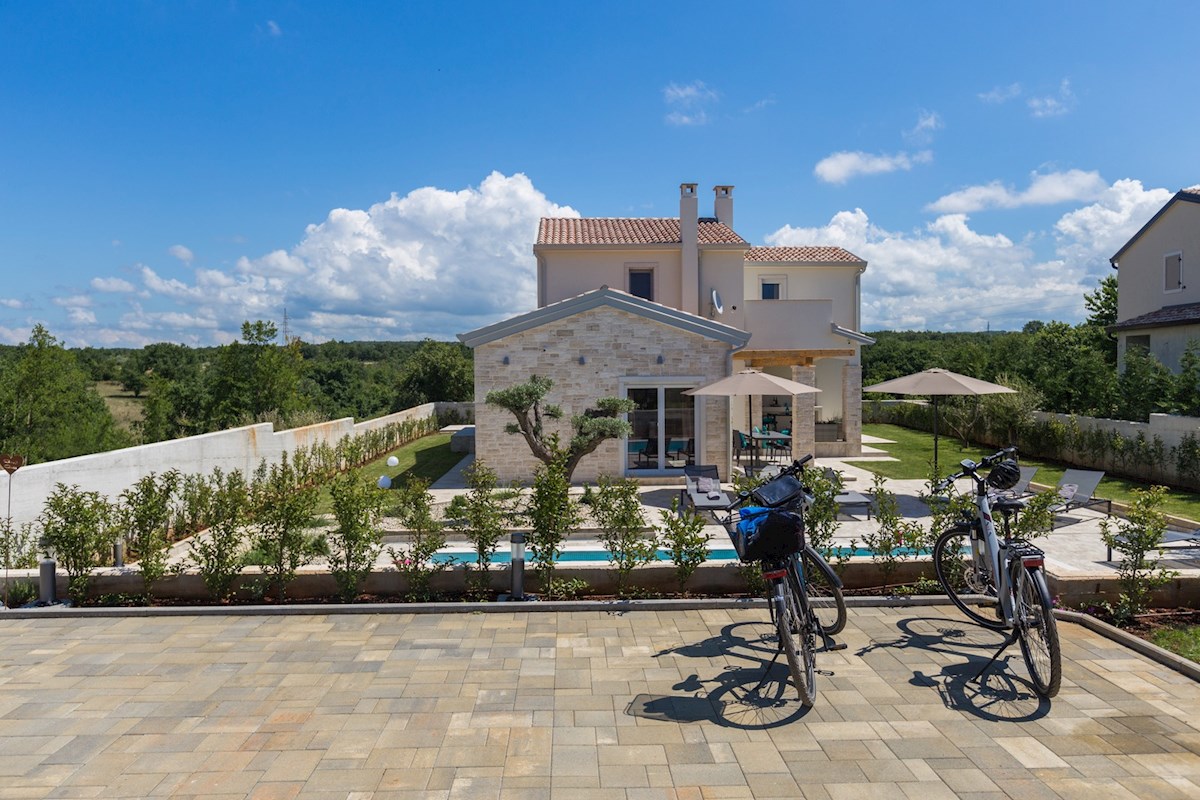 Casa indipendente di nuova costruzione nelle vicinanze di Parenzo, a soli 3 km dal mare! ID 1214