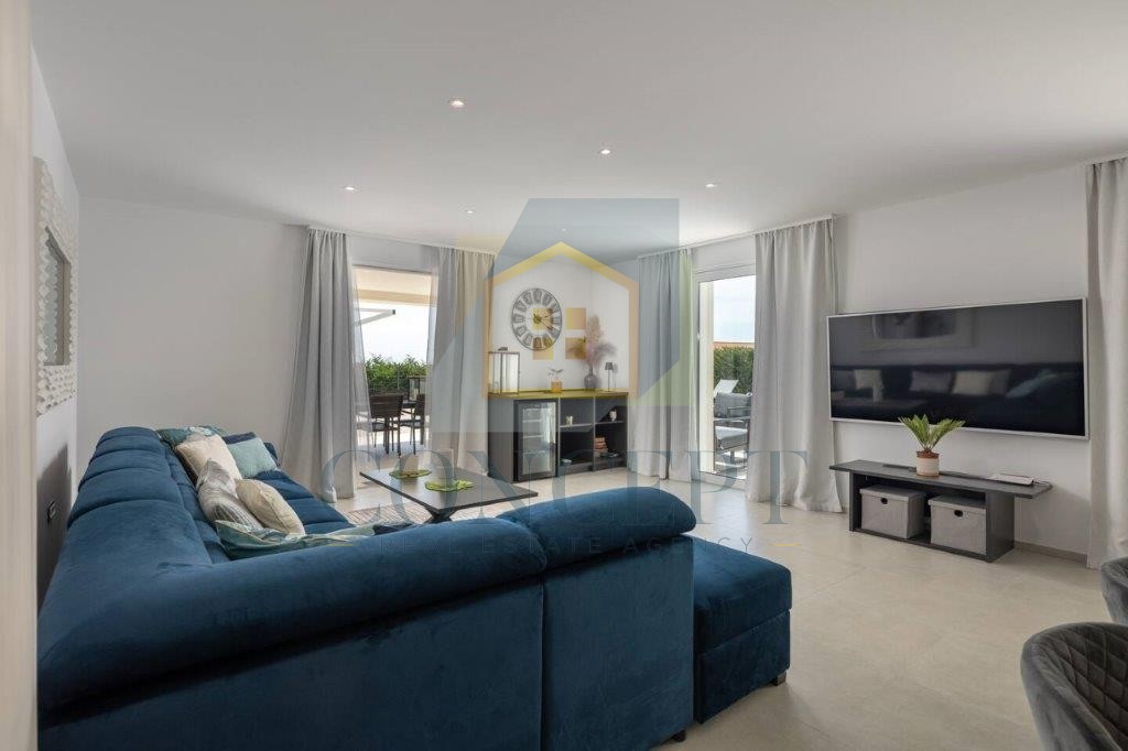 Poreč, Sveti Lovreč, Casa con piscina e vista mare, 12 km dal mare