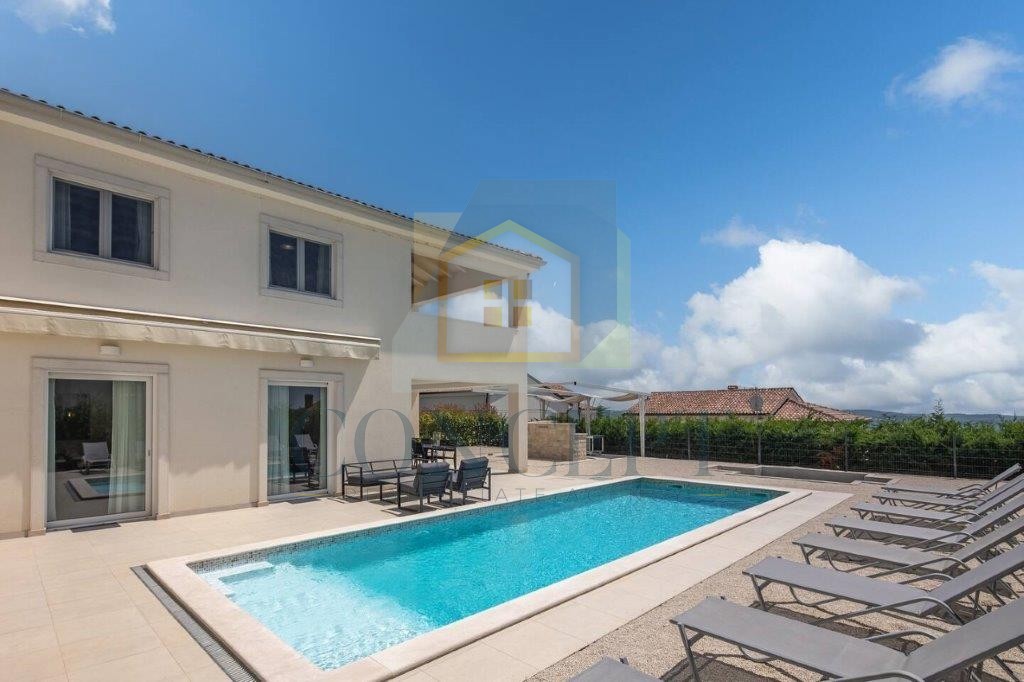 Poreč, Sveti Lovreč, Casa con piscina e vista mare, 12 km dal mare