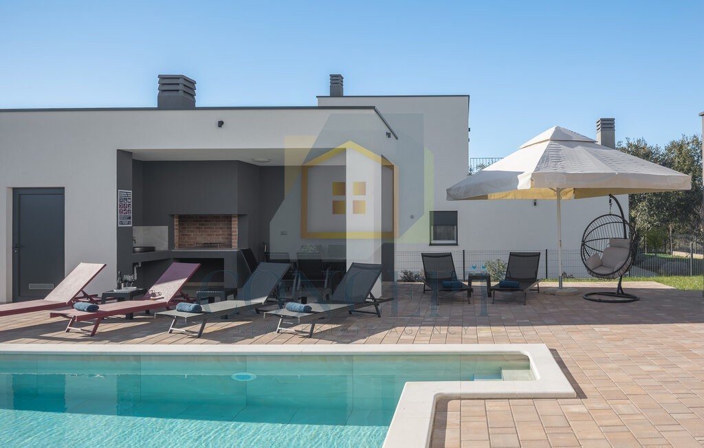 Poreč, dintorni, Moderna villa di lusso con piscina, 12 km dal mare