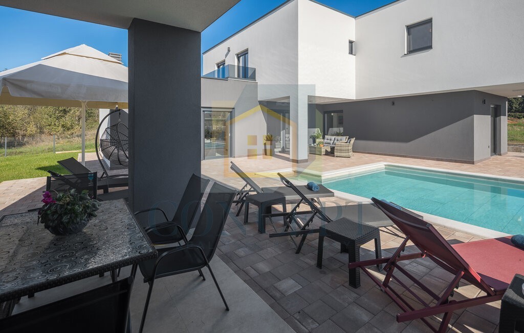 Poreč, dintorni, Moderna villa di lusso con piscina, 12 km dal mare