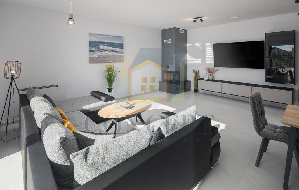 Poreč, dintorni, Moderna villa di lusso con piscina, 12 km dal mare