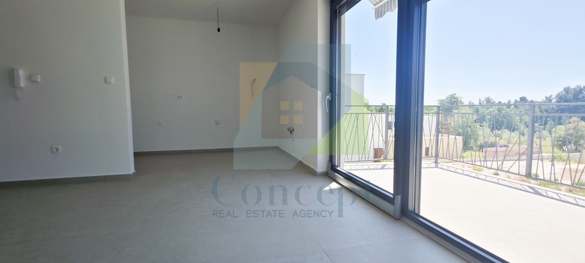 Poreč, dintorni, Appartamento al 1° piano con 3 camere da letto e terrazza sul tetto, a 1 km dal mare