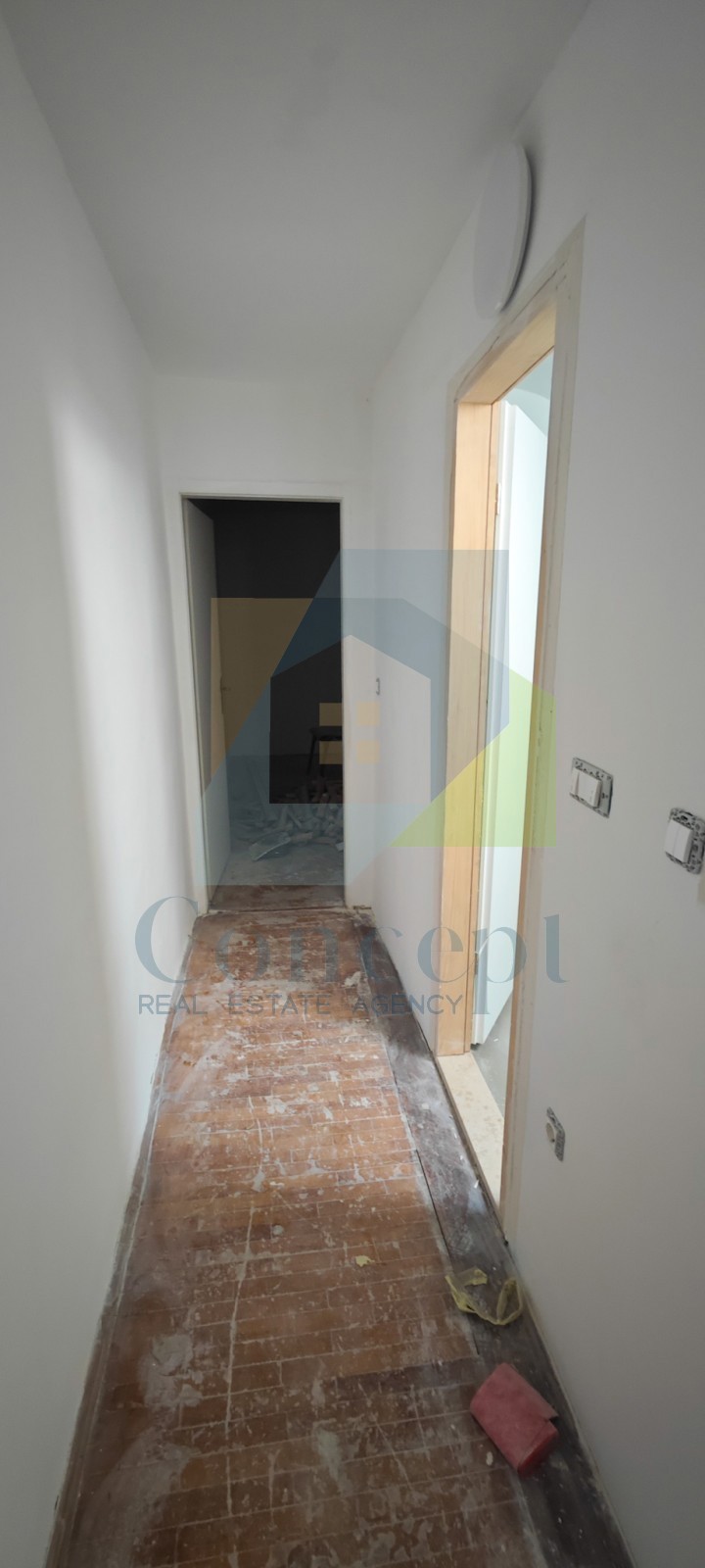 Poreč, centro, Casa da ristrutturare nel nucleo storico della città, a 40 m dal mare.