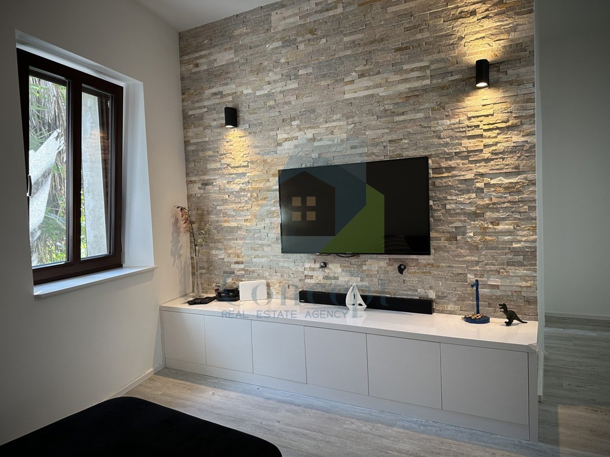 Poreč, centro, Appartamento di lusso al 1° piano nel centro storico, a 40 m dal mare