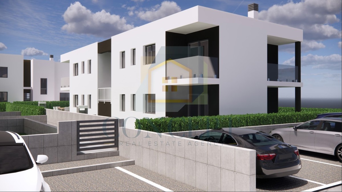 Poreč, zona circostante, Appartamento al pianterreno con giardino in ottima posizione, 1,5 km dal mare