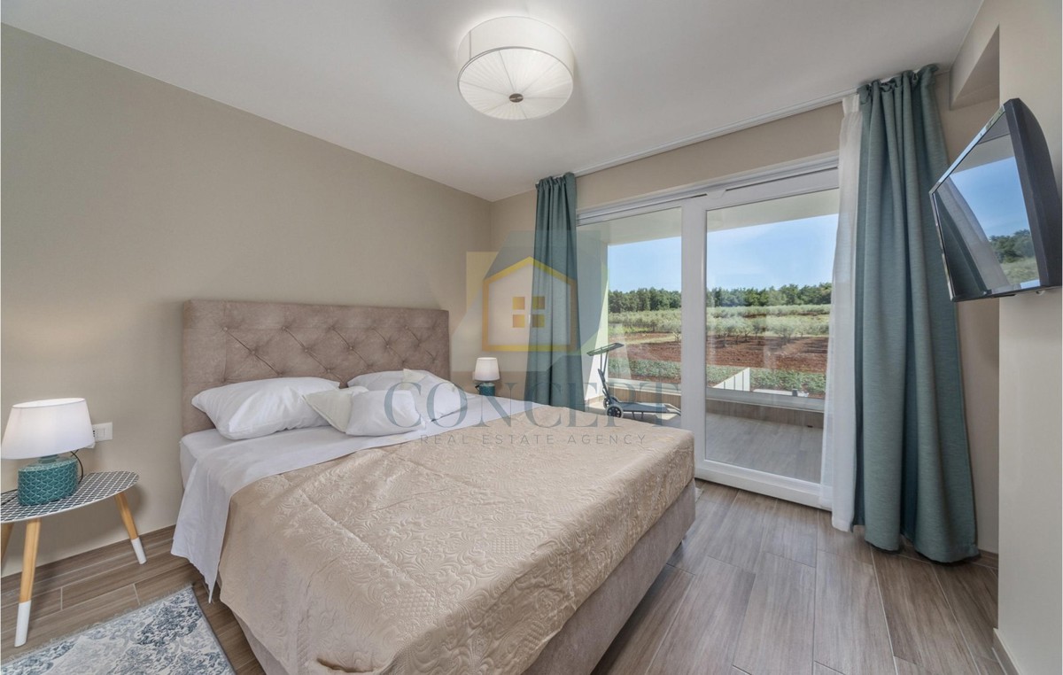 Poreč, dintorni, Splendida casa con piscina in posizione tranquilla, a 5 km dal mare