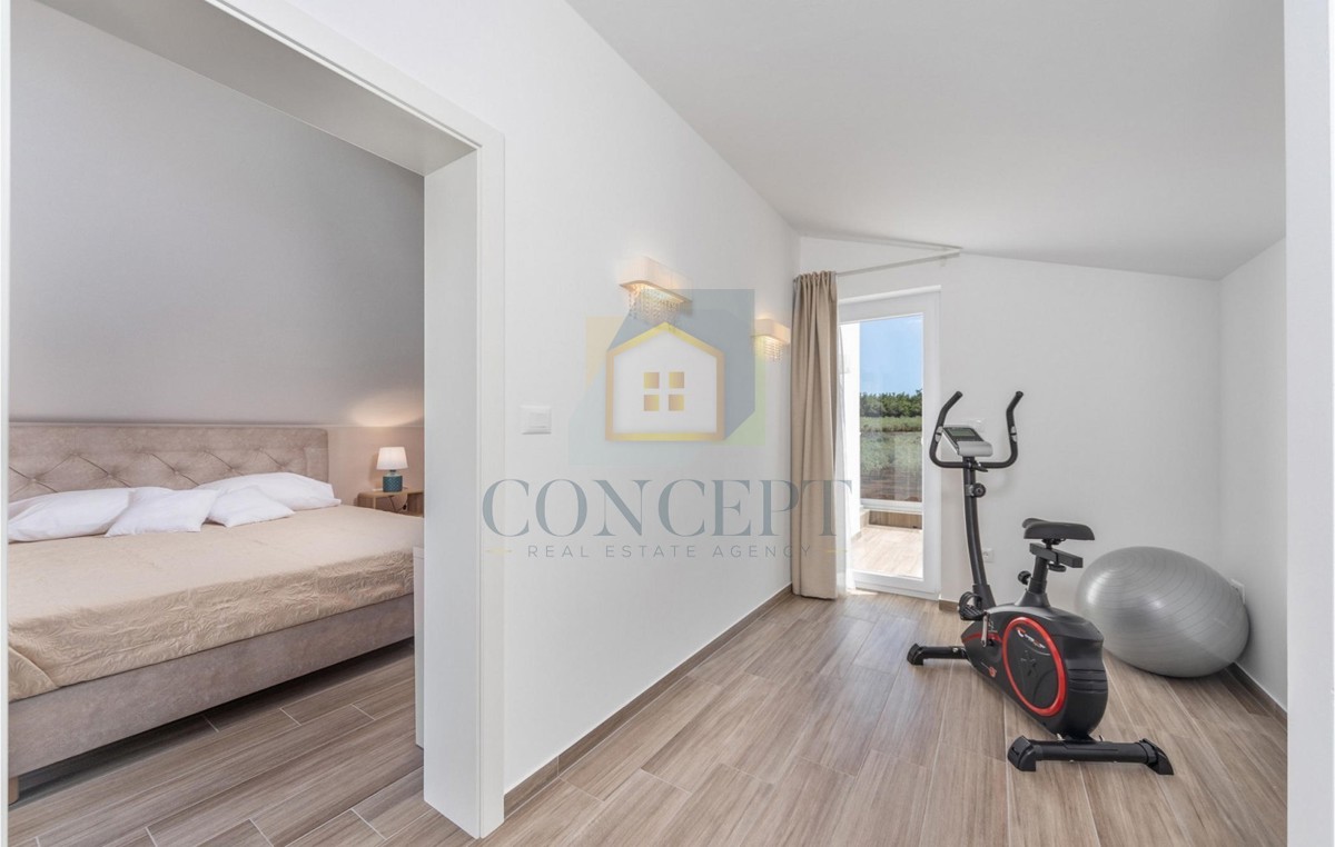 Poreč, dintorni, Splendida casa con piscina in posizione tranquilla, a 5 km dal mare