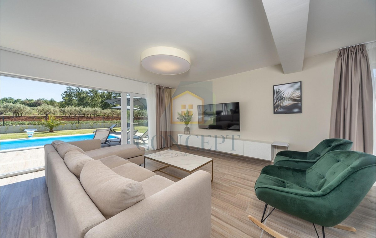 Poreč, dintorni, Splendida casa con piscina in posizione tranquilla, a 5 km dal mare