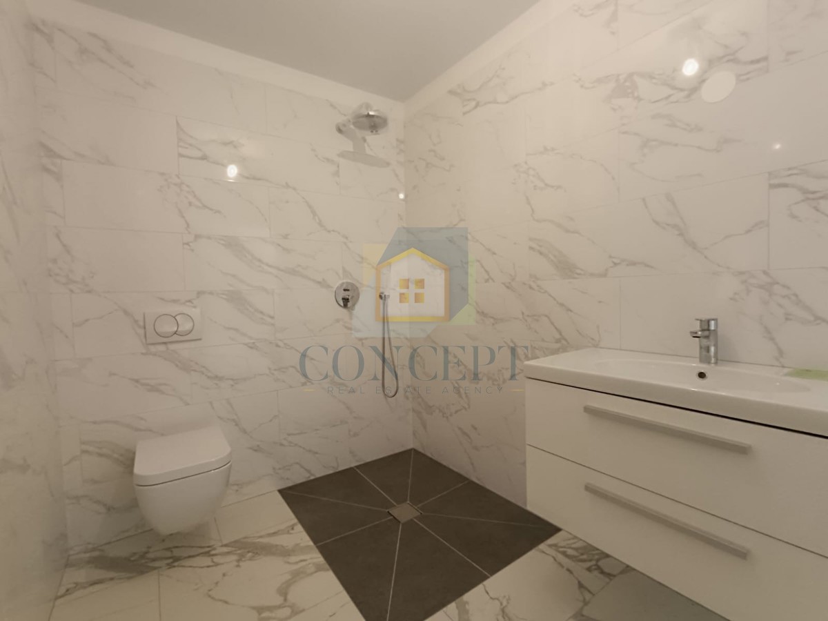 Poreč, dintorni, Appartamento al 2° piano con 2 camere da letto, a 7 km dal mare