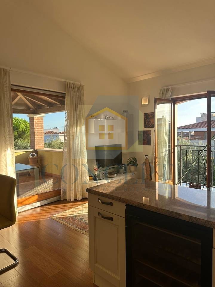 Poreč, Tar-Vabriga, Appartamento al 1° piano suddiviso in 2 unità, 1500 m dal mare