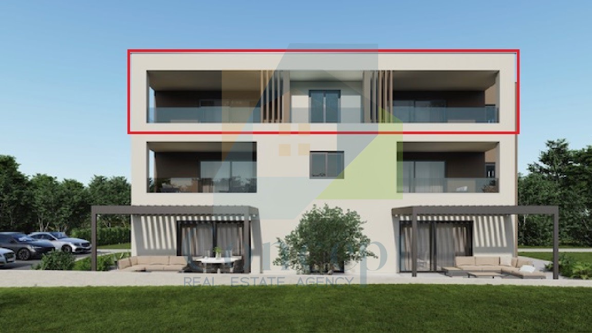 Poreč, ampio centro, lussuoso attico a 500 m dal mare