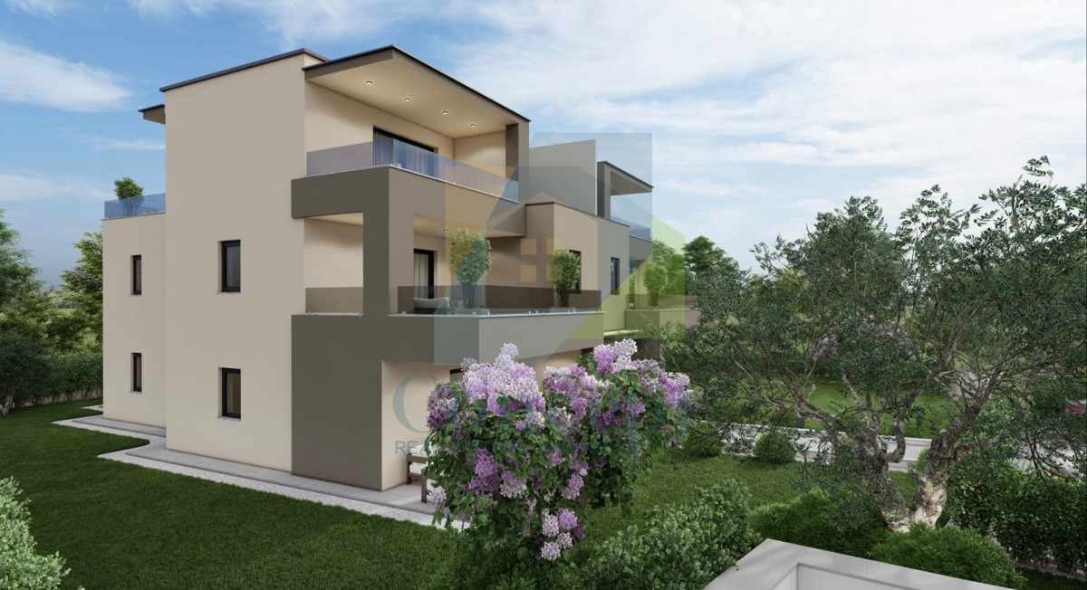 Poreč, dintorni, Lussuoso appartamento su due piani con vista mare, a 3 km dal mare.