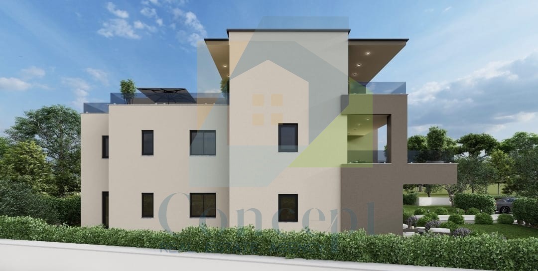 Poreč, dintorni, Lussuoso appartamento su due piani con vista mare, a 3 km dal mare.