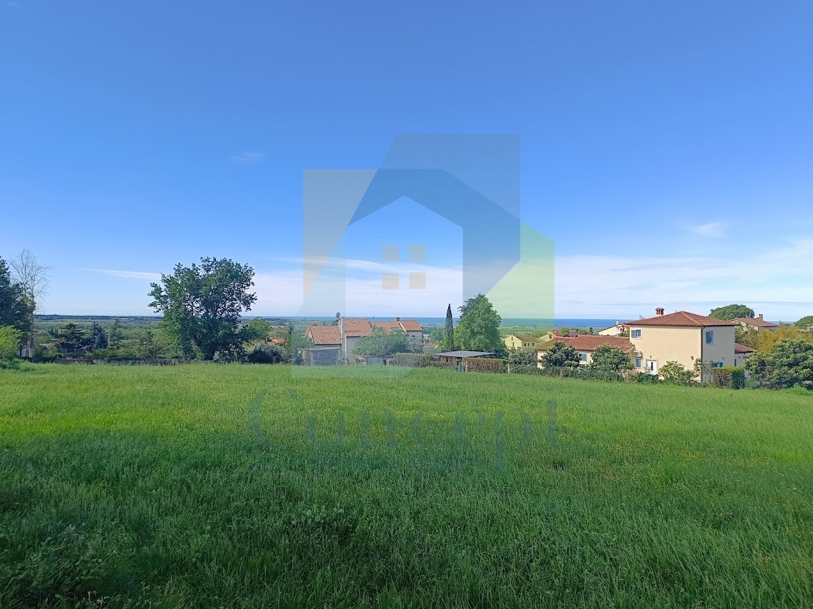 Poreč, dintorni, Ampio terreno edificabile di 7057 m2 con vista mare