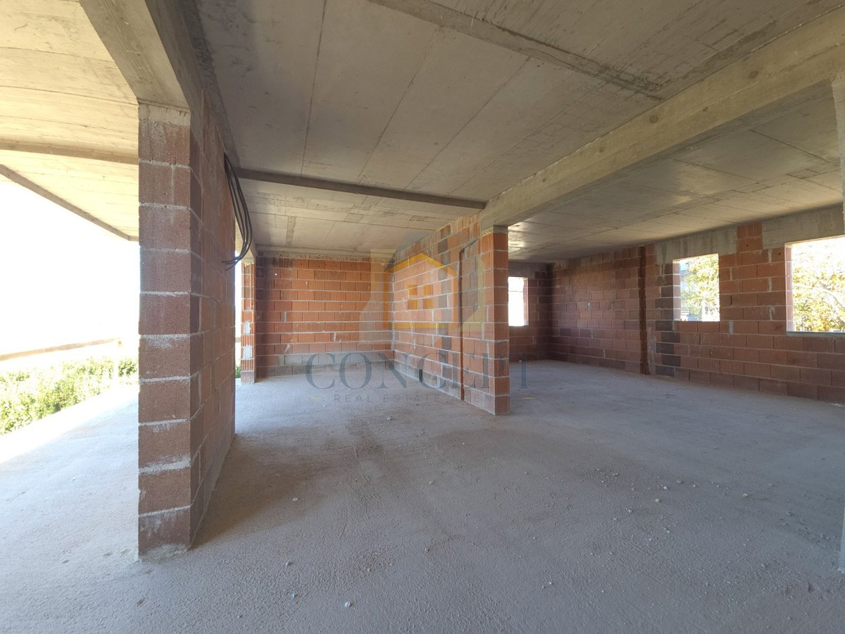 Poreč, dintorni, Appartamento al 2° piano di un edificio con ascensore e vista mare, a 7 km dal mare