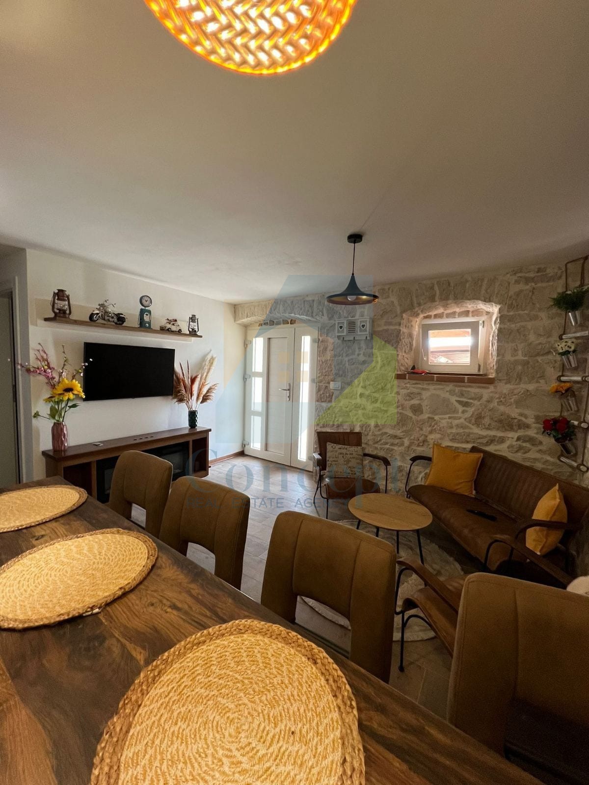 Poreč, dintorni, Ristrutturata casa in pietra a schiera con vista mare