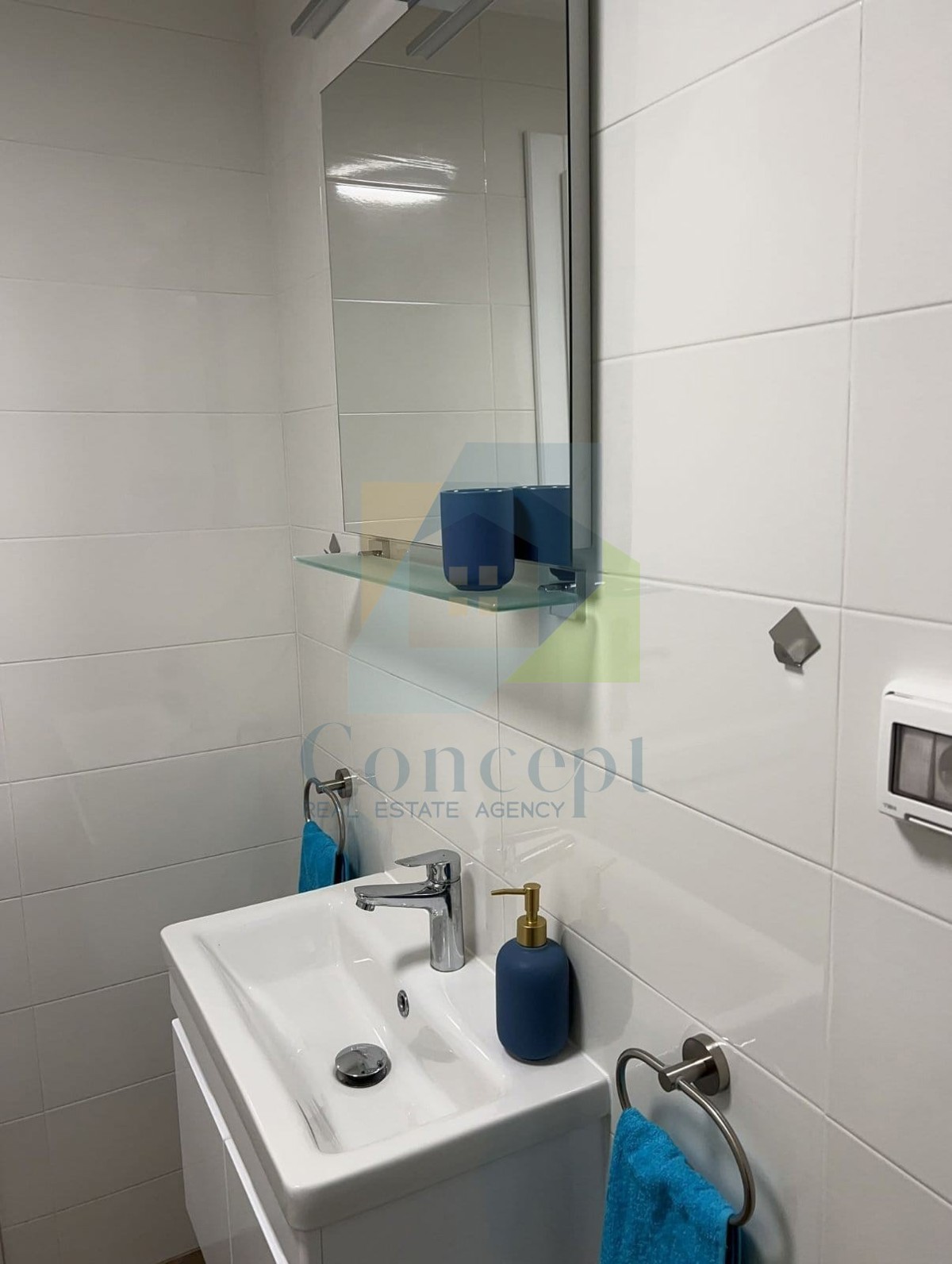 Poreč, dintorni, Ristrutturata casa in pietra a schiera con vista mare