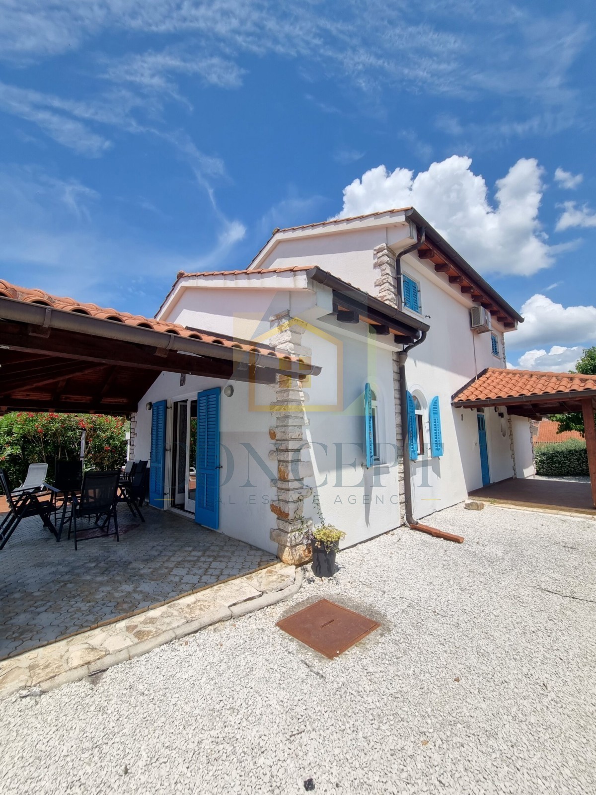 Poreč, dintorni, Casa indipendente con piscina in posizione tranquilla, 12 km dal mare