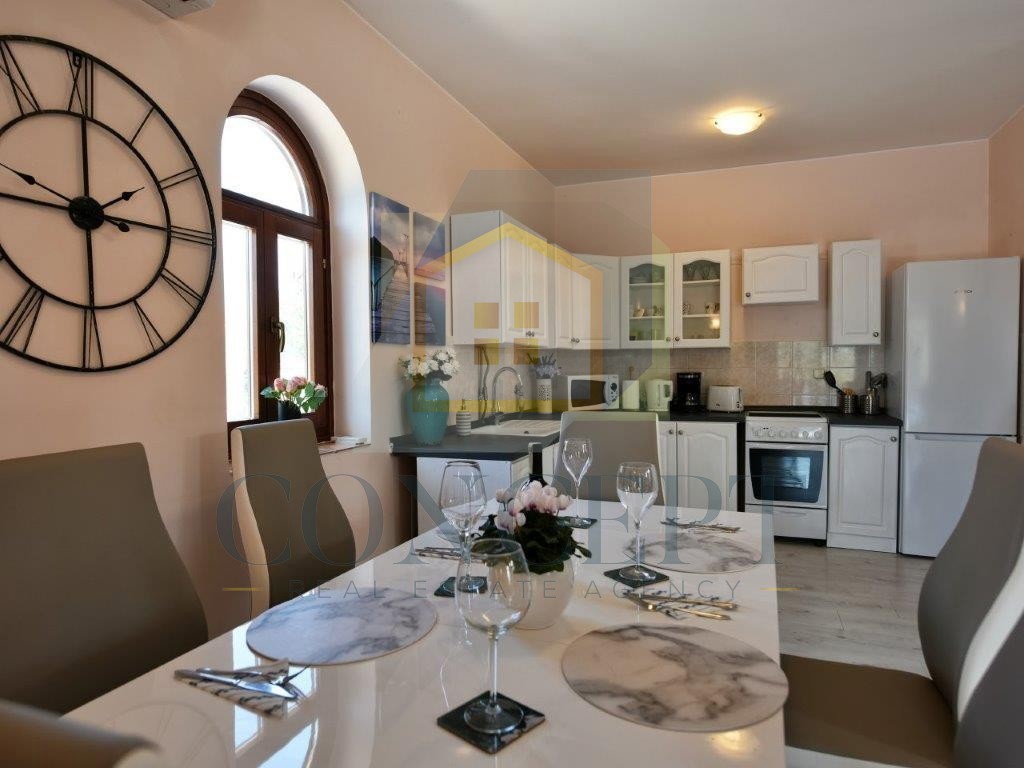 Poreč, dintorni, Casa indipendente con piscina in posizione tranquilla, 12 km dal mare