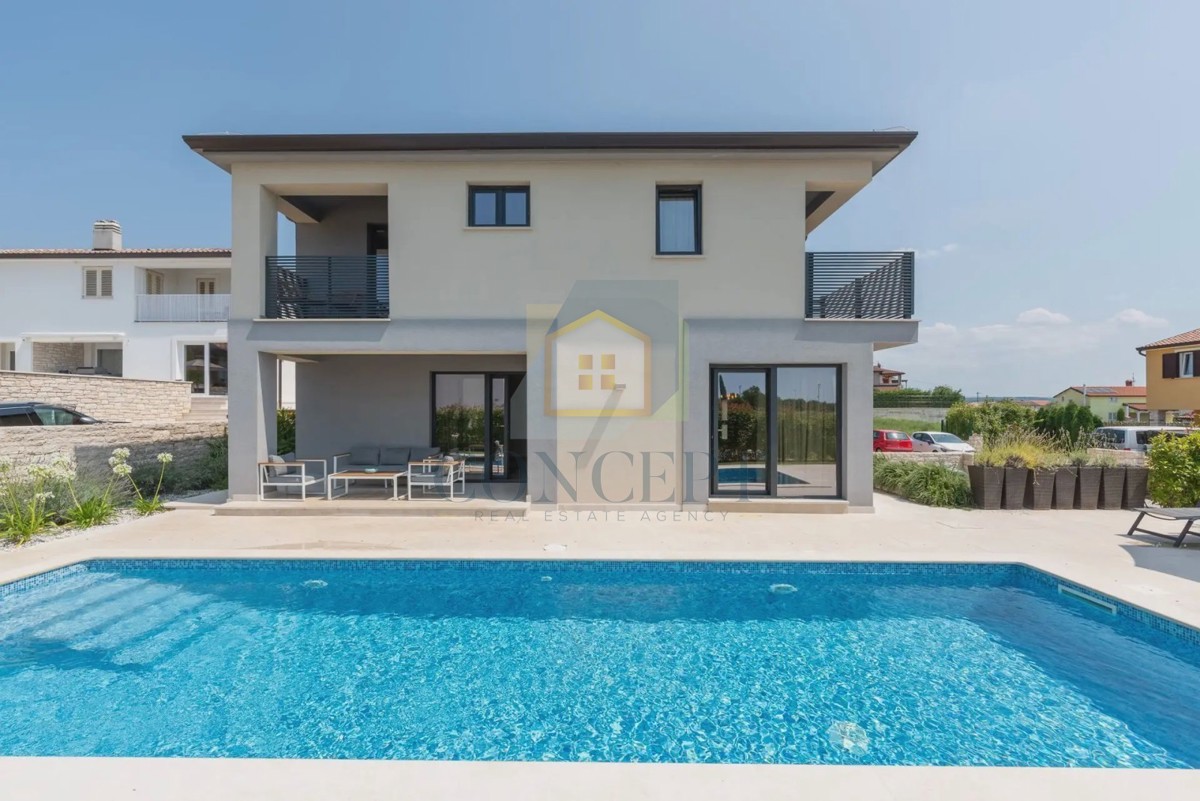 Novigrad, dintorni, Moderna casa bifamiliare con piscina, 8 km dal mare