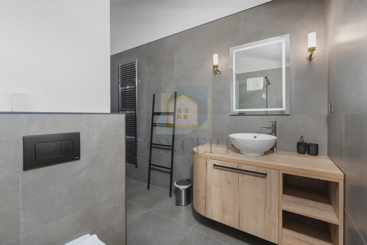 Novigrad, dintorni, Moderna casa bifamiliare con piscina, 8 km dal mare