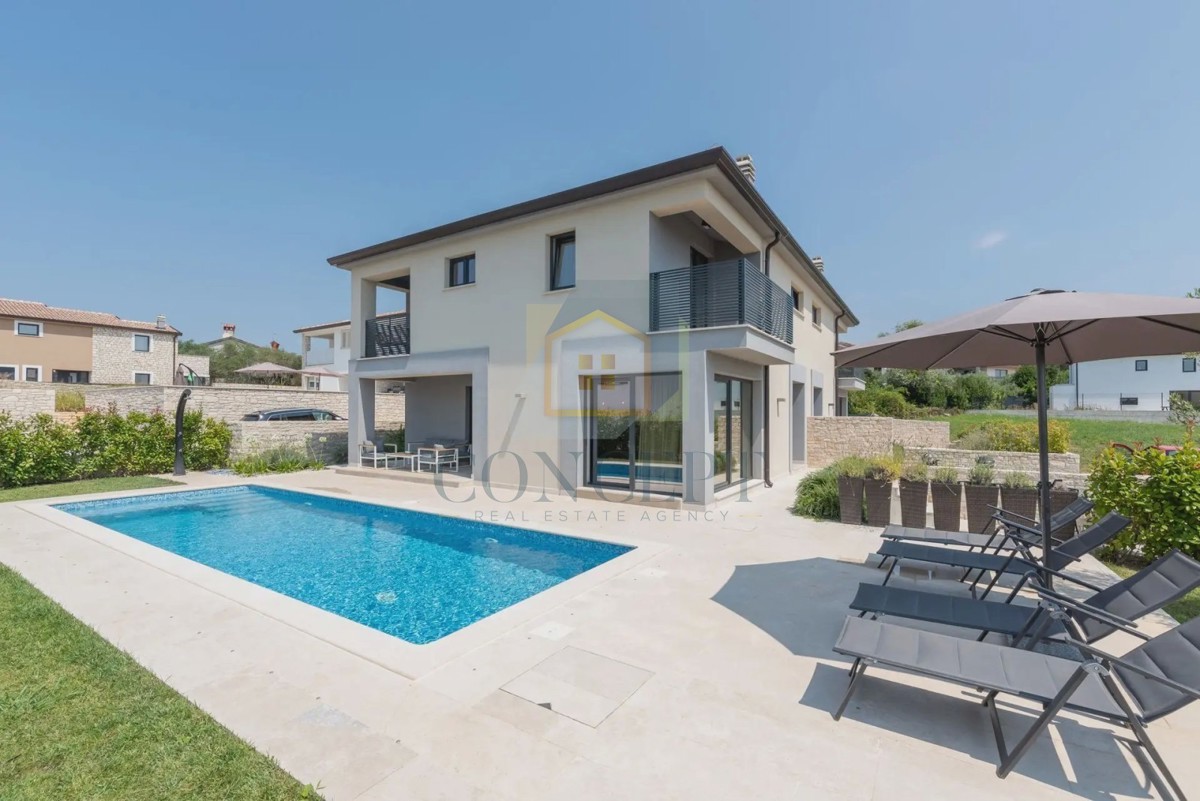 Novigrad, dintorni, Moderna casa bifamiliare con piscina, 8 km dal mare