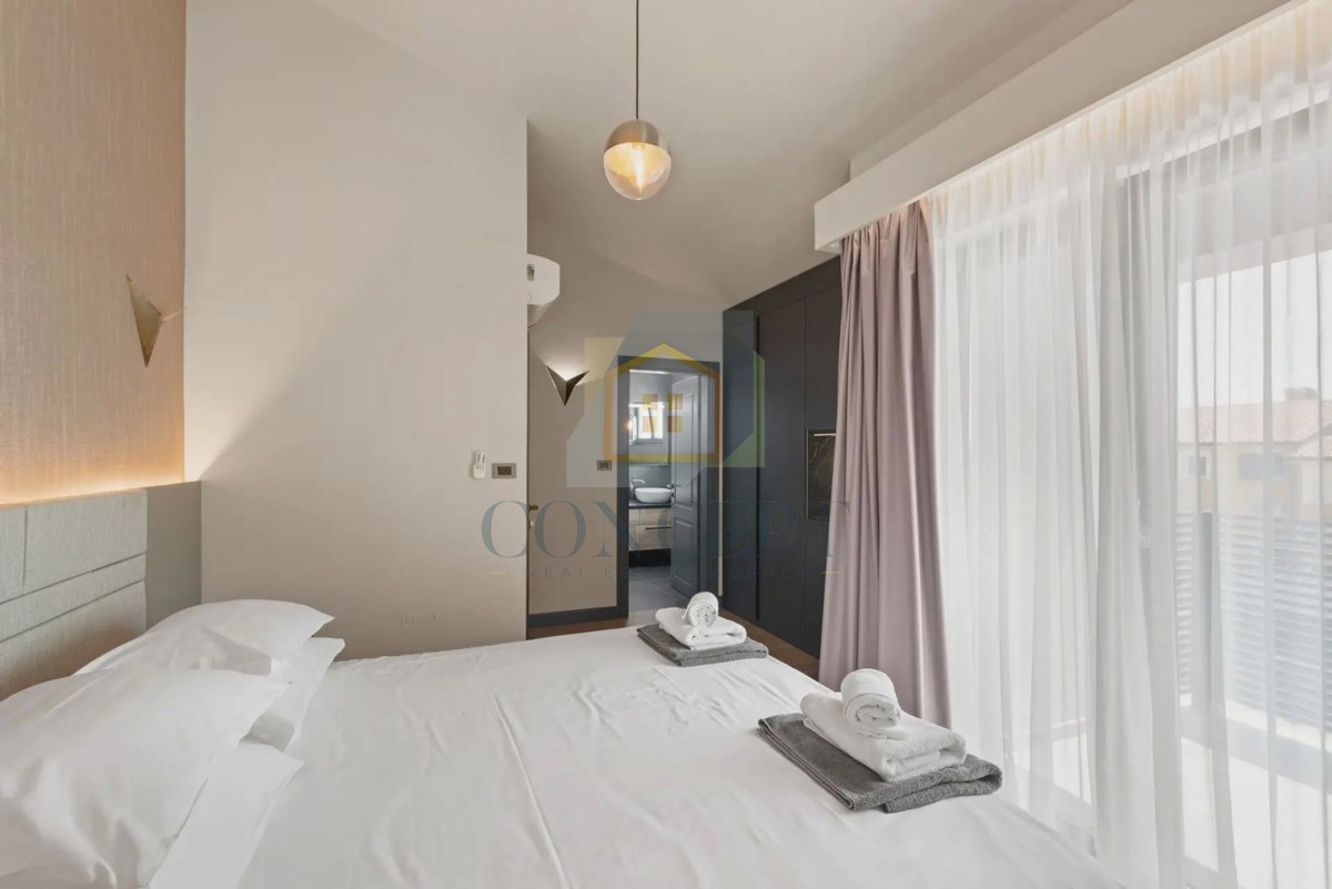 Novigrad, dintorni, Moderna casa bifamiliare con piscina, 8 km dal mare