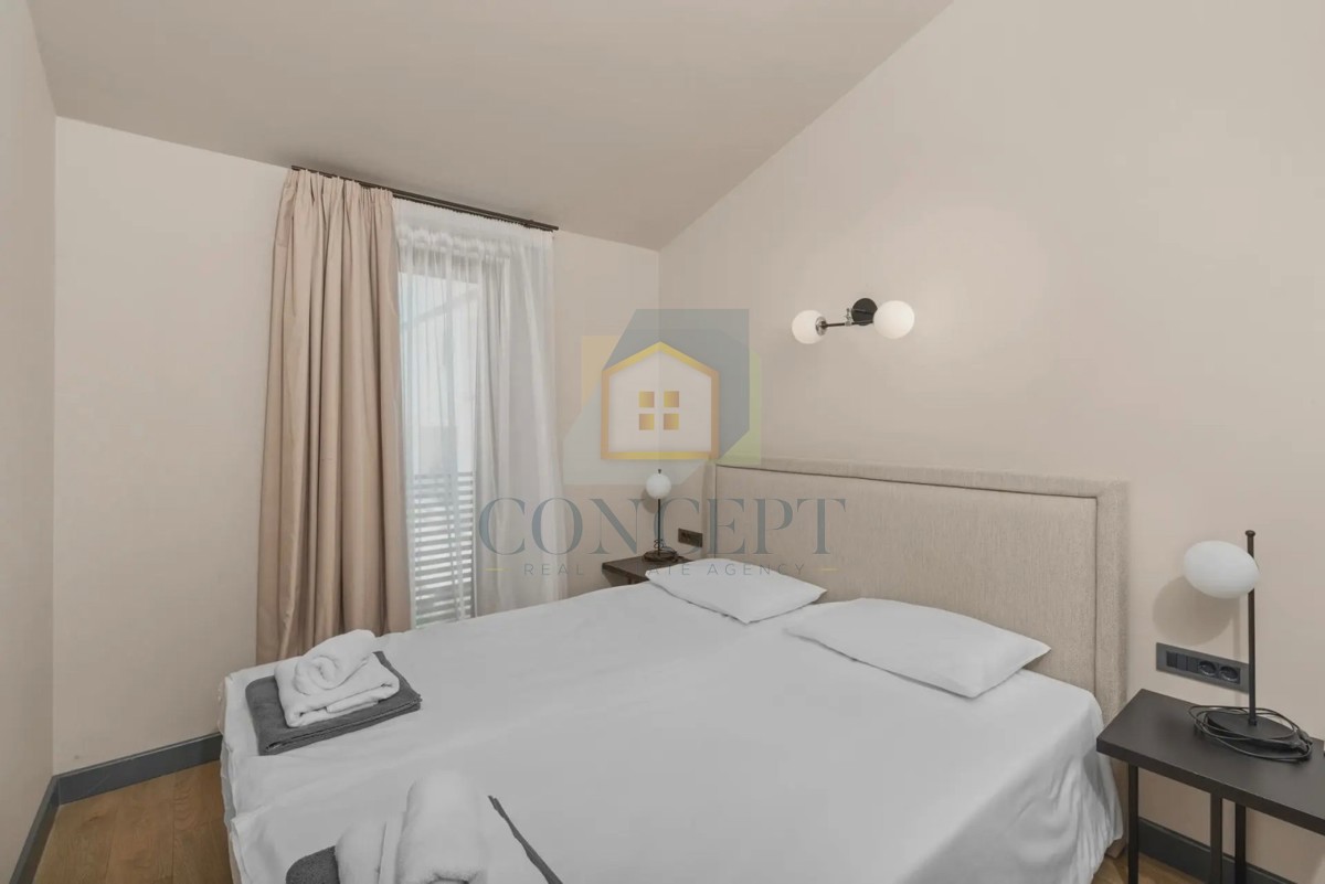 Novigrad, dintorni, Moderna casa bifamiliare con piscina, 8 km dal mare