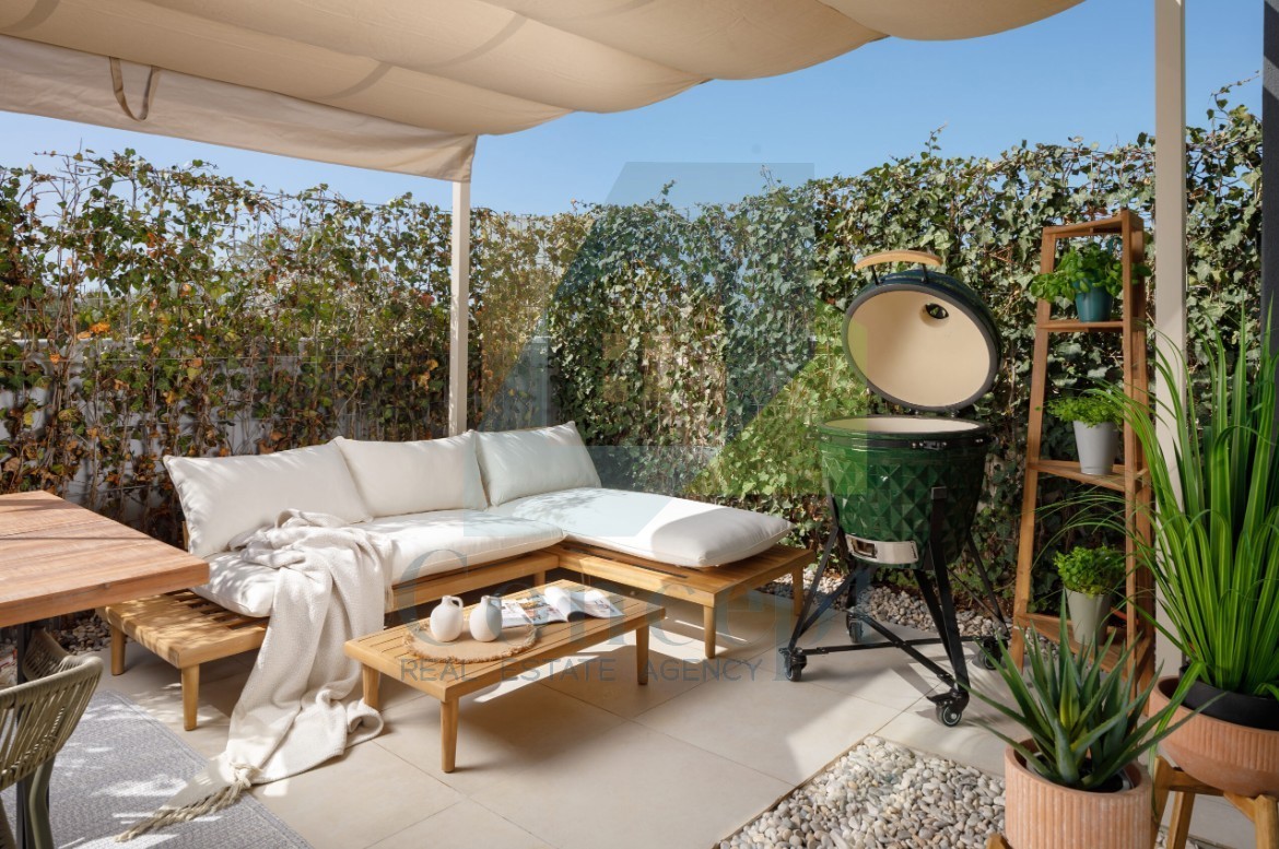 Poreč, Casa ultima in fila con giardino a 900 m dal mare