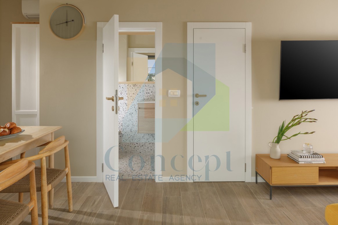 Poreč, Casa ultima in fila con giardino a 900 m dal mare