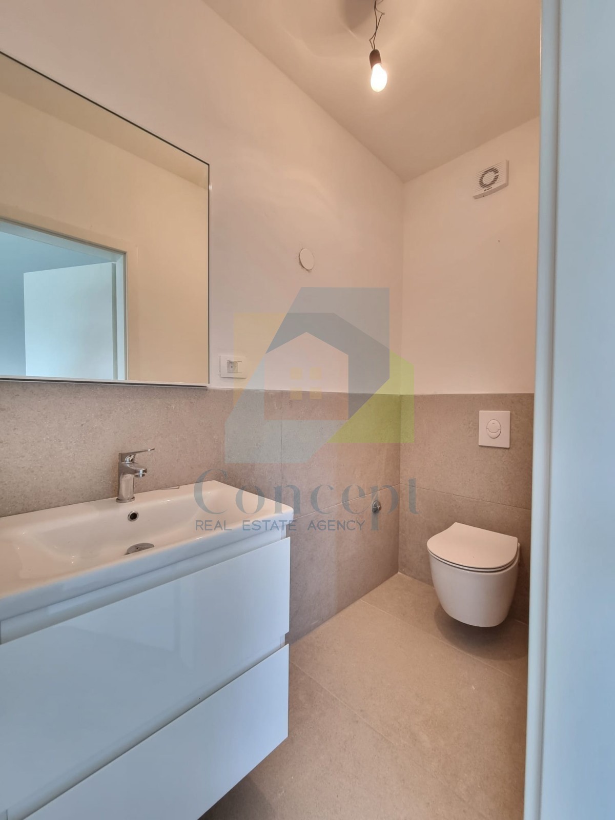 Poreč, dintorni, Appartamento al 1° piano con 3 camere da letto e terrazza sul tetto, a 1 km dal mare