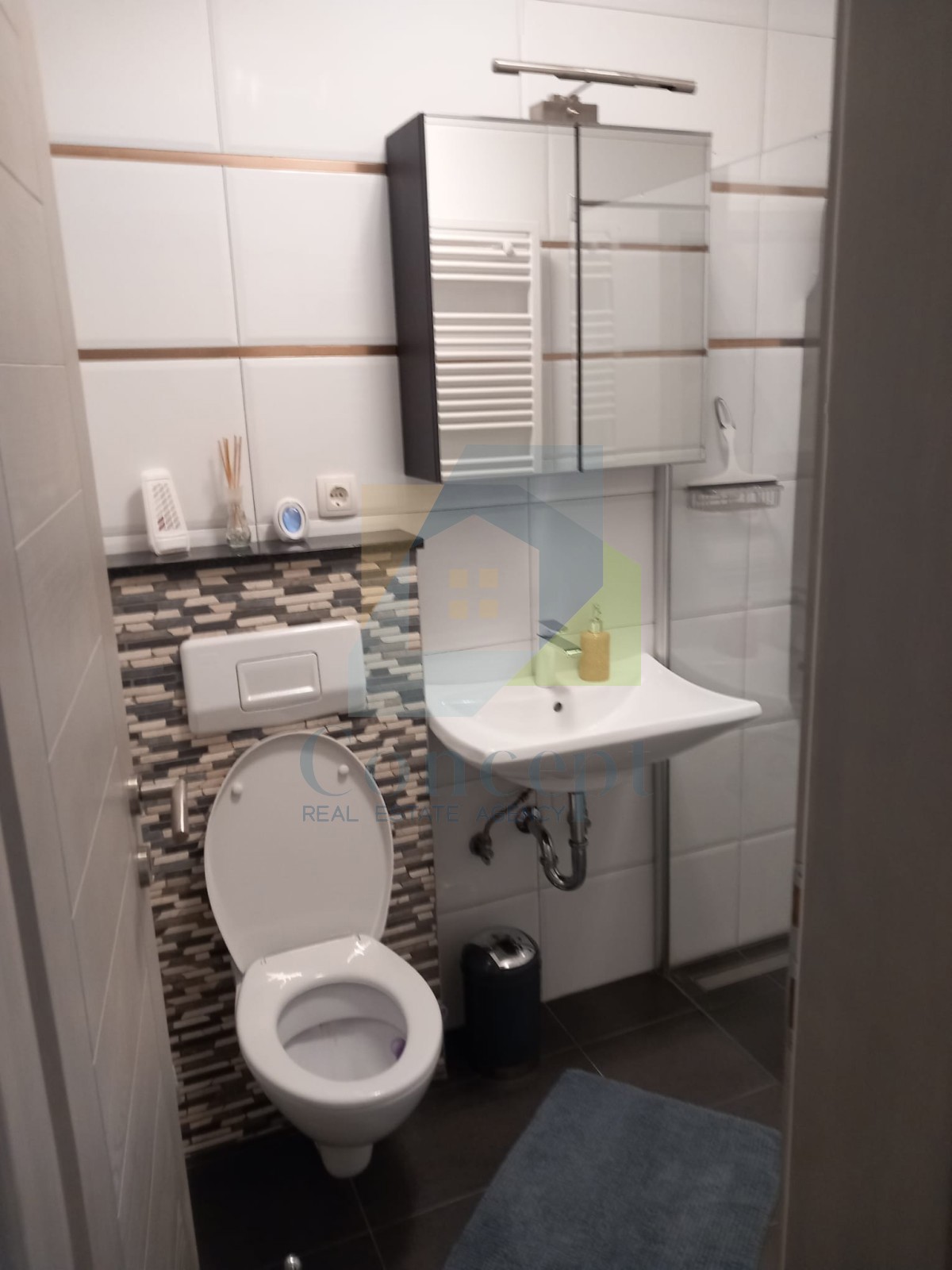 Poreč, dintorni, Casa autoctona con 3 unità abitative, 12 km dal mare