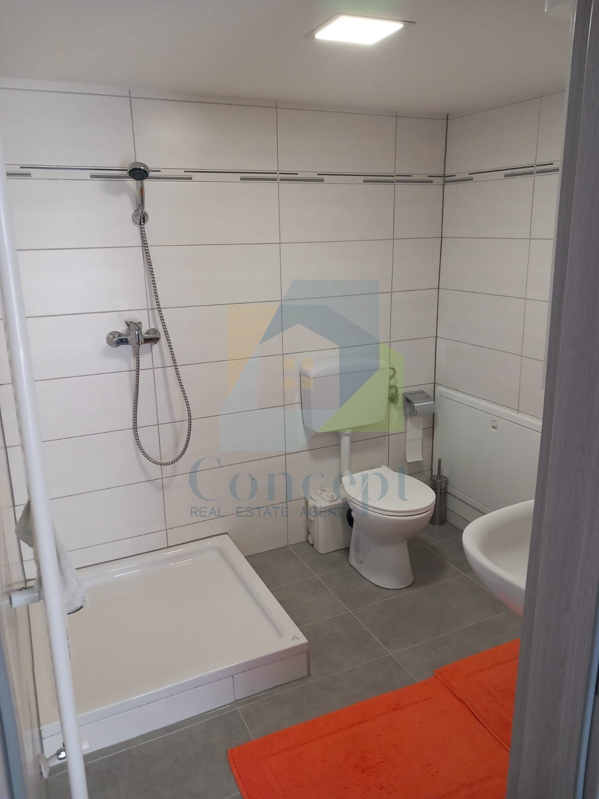 Poreč, dintorni, Casa autoctona con 3 unità abitative, 12 km dal mare