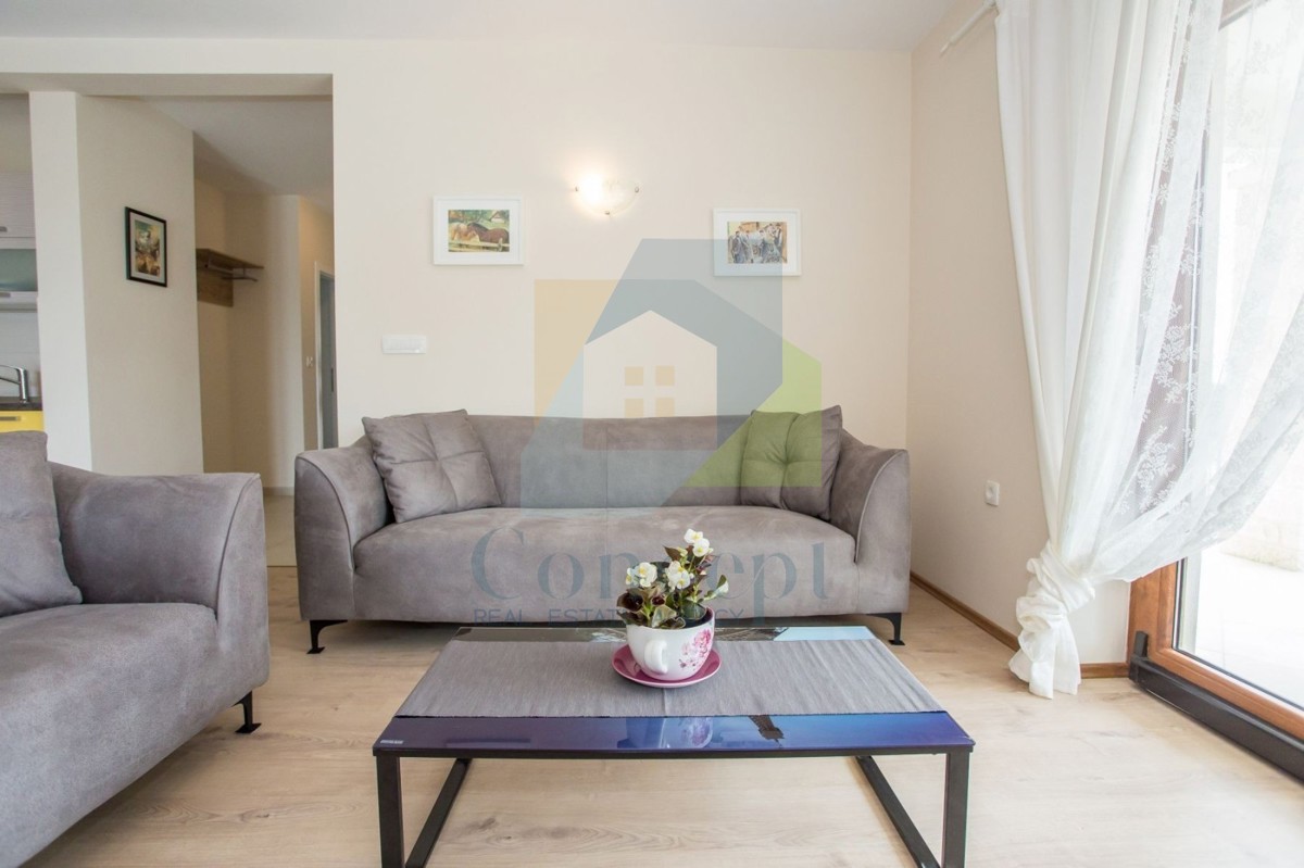 Poreč, dintorni, Casa con piscina e vista mare, 10 km dal mare