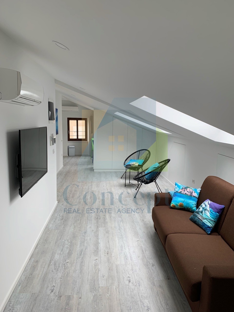 Poreč, centro, Casa di lusso con tre unità abitative nel centro storico, a 40 m dal mare