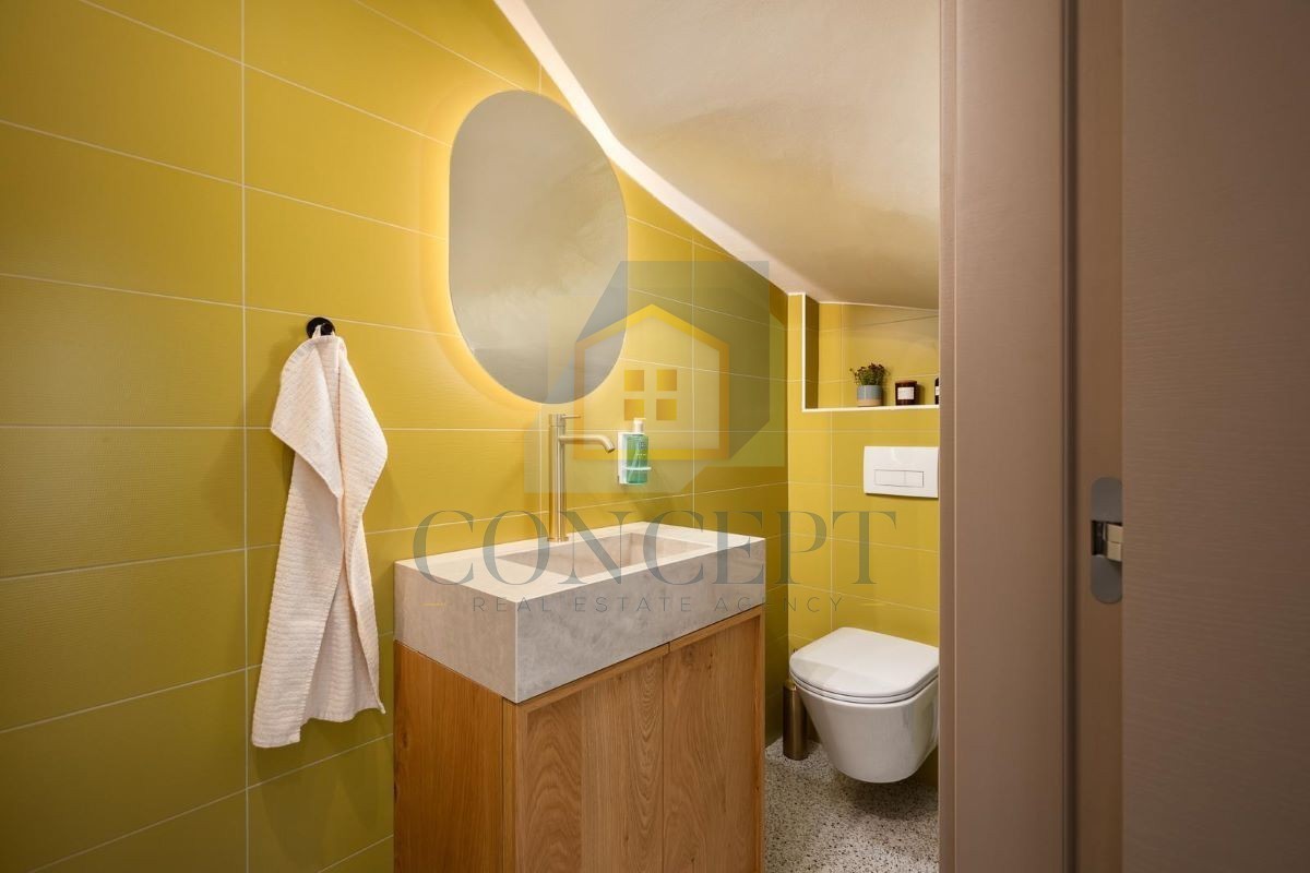 Poreč, Vižinada, Casa in pietra ristrutturata con piscina, 16 km dal mare